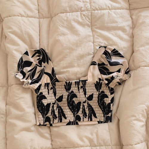 Night Out Short Blouse like new, black and beige, size S