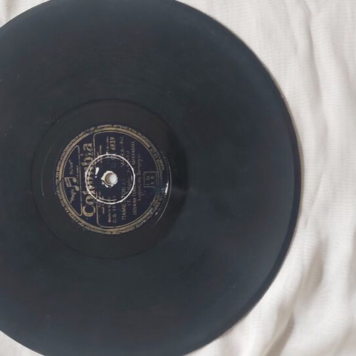 Columbia DG 6839 78 RPM Record used, Zozephina Genovezou, Hawaiian guitar