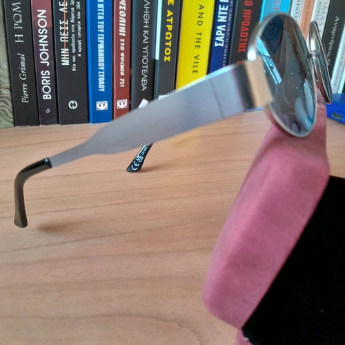 Red Raven Adriana Silver sunglasses like new, silver unisex