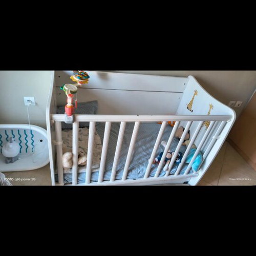 Lorelli baby cot like new with mattress and accessories