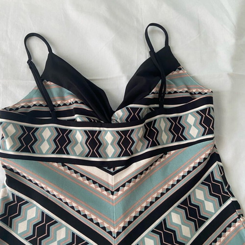 Φόρεμα 90s Y2K Bcbg MaxAzria μέγεθος S σαν καινούργιο πολύχρωμο