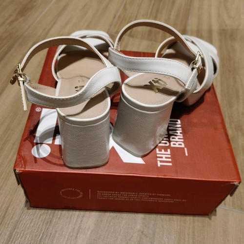 Xti sandals cream with platform and 9 cm heel new
