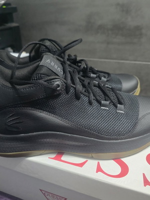 Under Armour Curry 3Z5 sneakers size 43 new