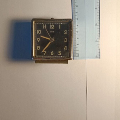 Oris Swiss Made analog table clock used