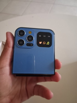 Mini Foldable i15 Pro Phone dual SIM, Bluetooth, USB-C like new