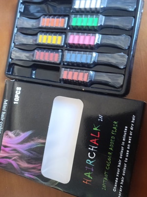 Hair Chalk Combs like new, set of 8 colorful combs for highlights