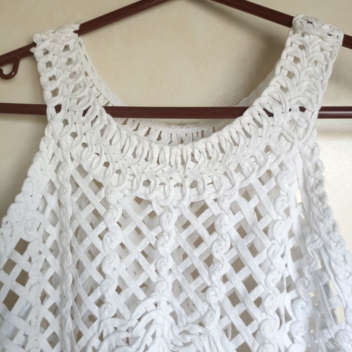 White knitted cotton top like new, size S