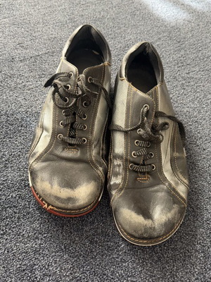Bowling shoes size 44.5 with replacement soles