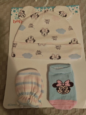 Minnie Mouse baby set new with hat, socks and mittens