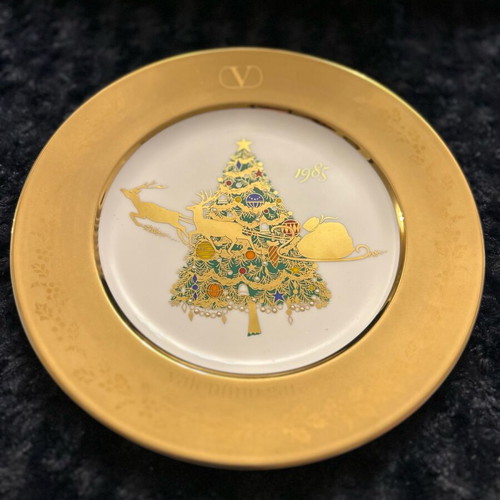 Valentino Garavani decorative plate new
