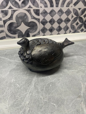 Ceramic bird figure used vintage with 70s patina