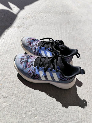 Adidas sport shoes purple used, size 38