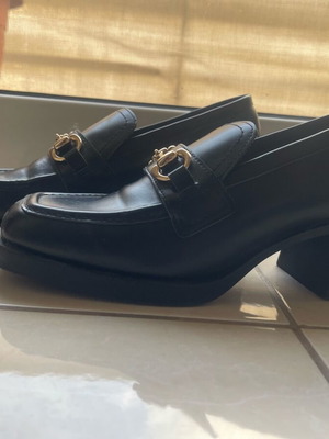 Loafers like new, black with gold details, size 38