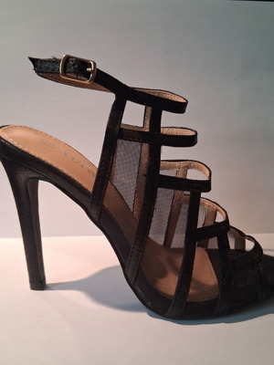 Voi&Noi sandals size 36 like new, 11 cm heel, black