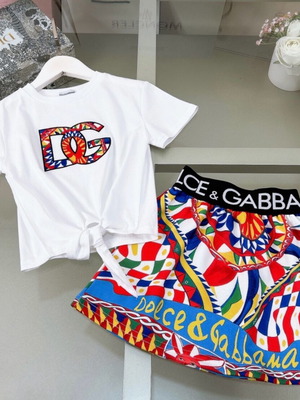 Kids skirt and t-shirt set new