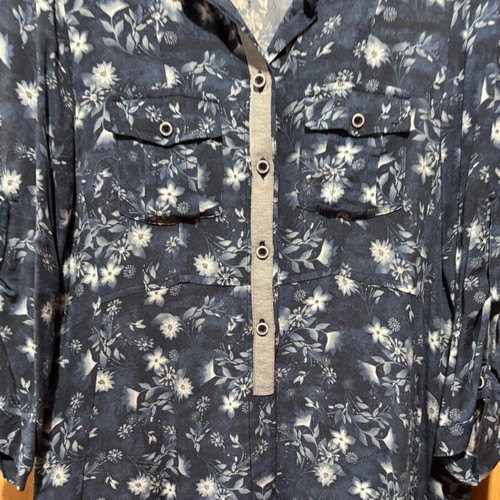 Attrattivo floral dress like new, white and blue, size M