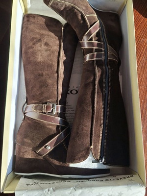 Ботуши Geox от естествен велур употребявани, номер 38.5, кафяви