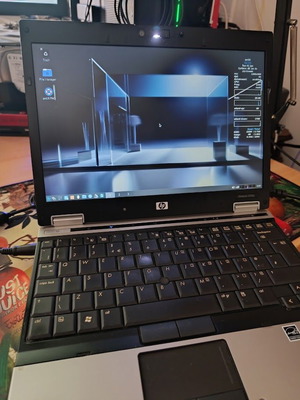 HP EliteBook 2530p φορητός υπολογιστής 12.1" Core 2 Duo 4GB RAM 120GB HDD Linux