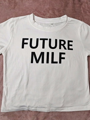 Crop Top Future Milf λευκό, καινούργιο, μέγεθος M