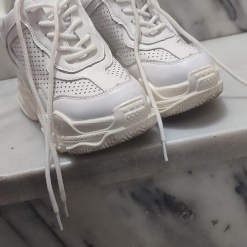 Sneakers wedge platform size 35, like new, white