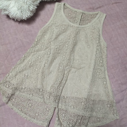 Blouse like new with coral buttons, beige, sizes S and M