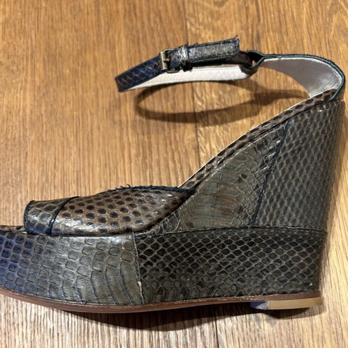 Very White platforms used, size 37, khaki with snake pattern