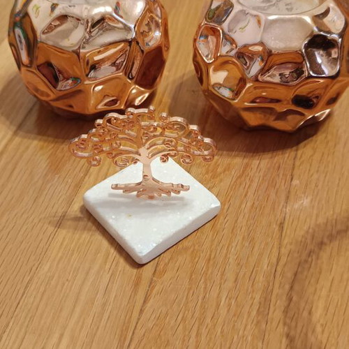 Decorative candle holders and tree of life set rose gold like new