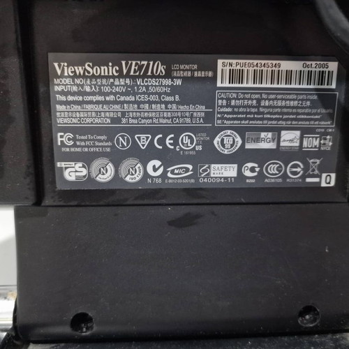 Computer monitors used, 2 pieces with 1 gift included