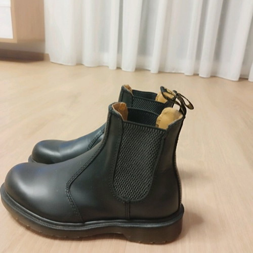 Dr Martens boots size 37 black like new