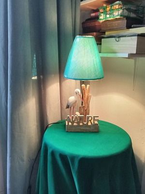 Nature table lamp like new with wooden base and new shade