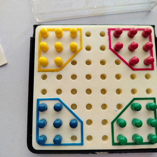 Alma Jump pocket board game used from Odysseia