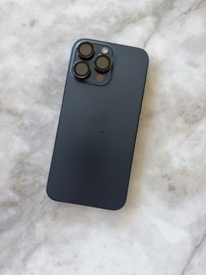 iPhone 15 Pro Max 256GB smartphone