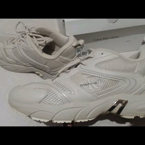 Calvin Klein women's sneakers size 41 new, beige