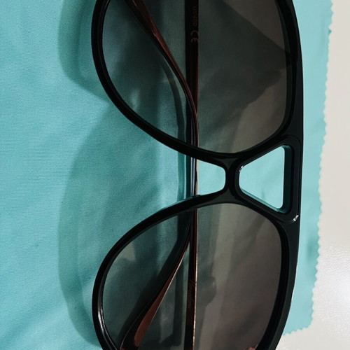 Pervedere Unisex Sunglasses Like New, Black and Gold