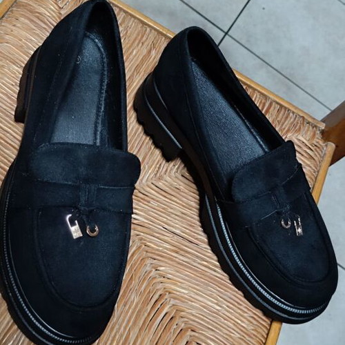 Women's loafers black like new, size 41