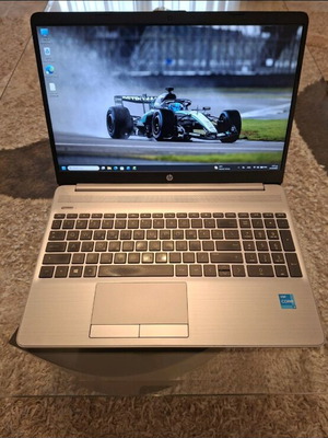 Laptop Hp 250 G8 σαν καινούργιο με Intel i5, 8GB RAM, 256GB SSD, Windows 11