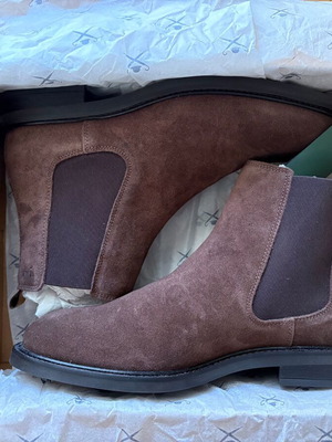 Hackett suede Chelsea boots size 41 new dark brown
