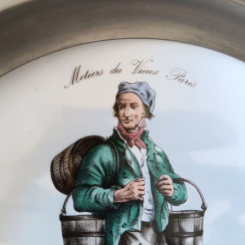 Limoges decorative plate like new with pewter frame