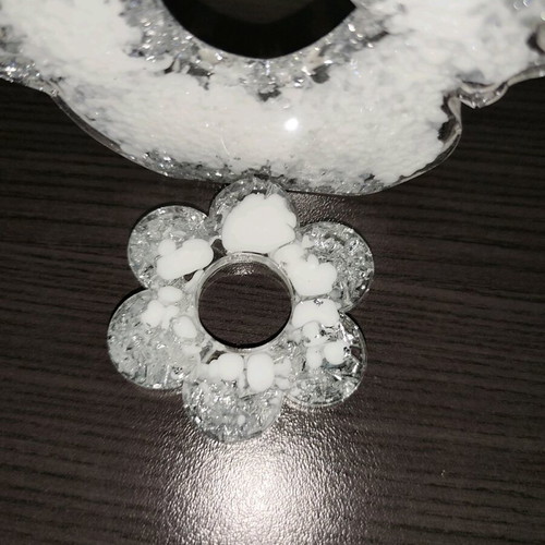 Easter decoration made of epoxy resin new, height 8.5 cm