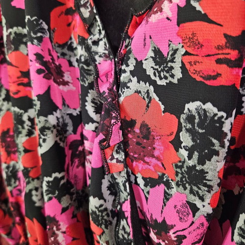 H&M Divided floral print long-sleeve dress like new