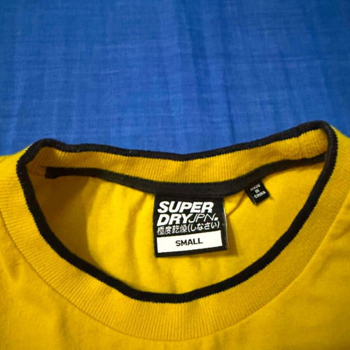 Superdry T-shirt like new, size Small, yellow and white