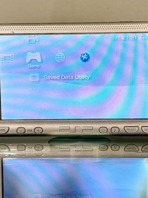 Sony PSP-1000 Ασημί σαν καινούργιο με WiFi και USB φορτιστή