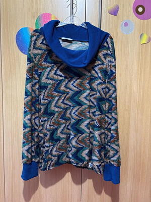 Batida blouse with loose draped neck like new, blue multicolor XXL