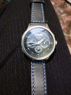 D&G wristwatch like new with black strap