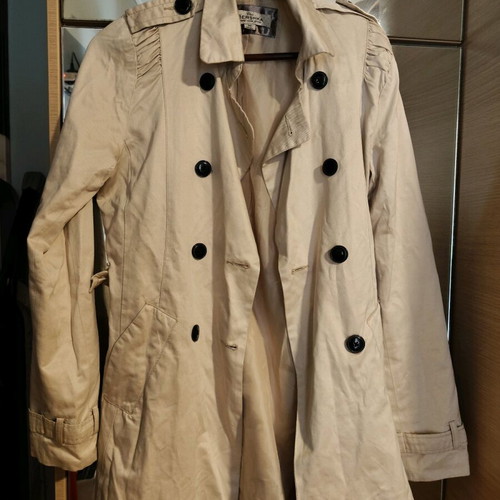 Bershka trench coat beige like new, size M
