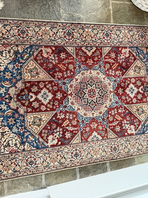 Persian rug like new, handmade, 2.15 x 1.33 m