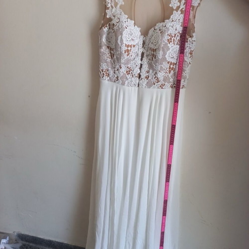 OFFER!  1500€ wedding dress size medium-large