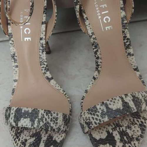 Office of London leather sandals animal print size 38 like new