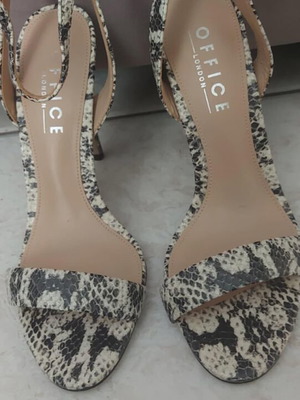 Office of London leather sandals animal print size 38 like new