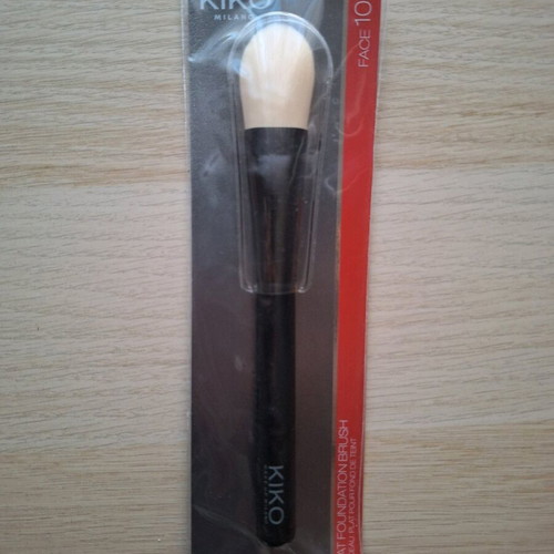 KIKO Milano Face 105 Foundation Brush new